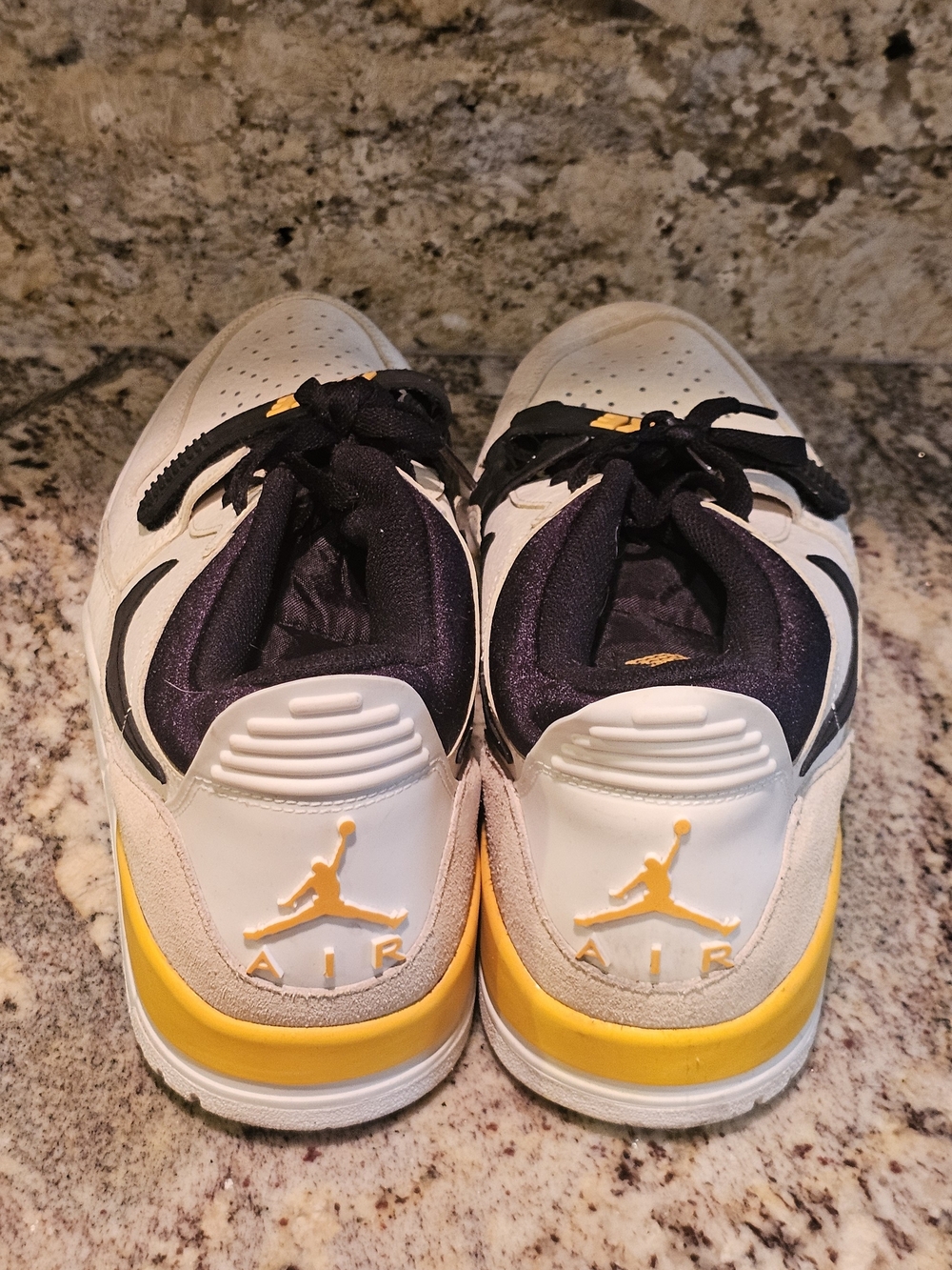 Nike Air Jordan Legacy 312